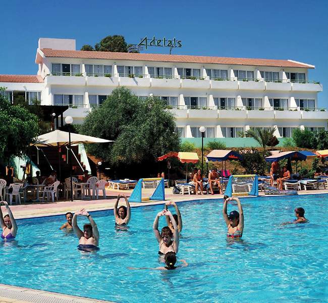 Hotel Adelais Bay Paralimni Esterno foto